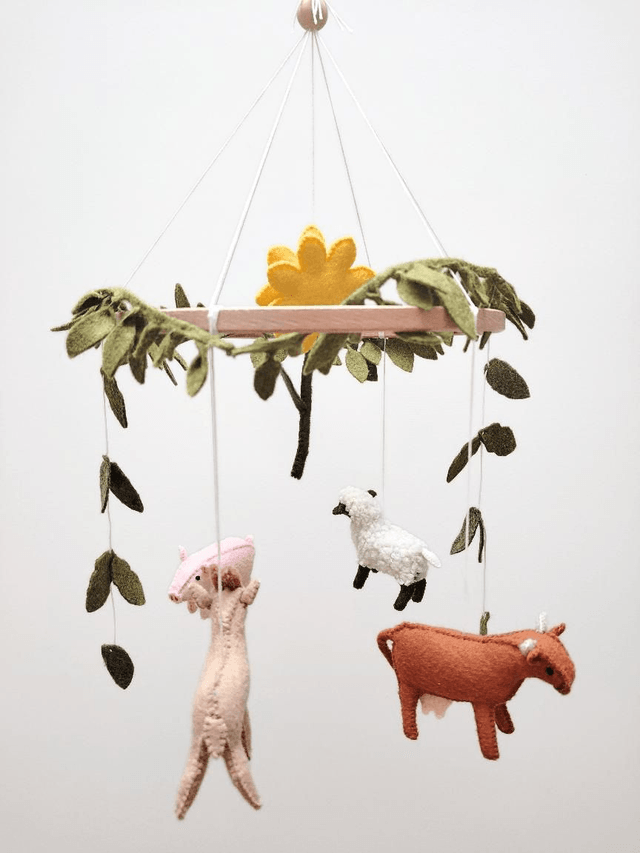 Mobile bébé en Feutrine: Old Mac Donald - décoration chambre, cadeau bébé, cadeau naissance, baby shower, mobile non genré, mobile bébé ferme